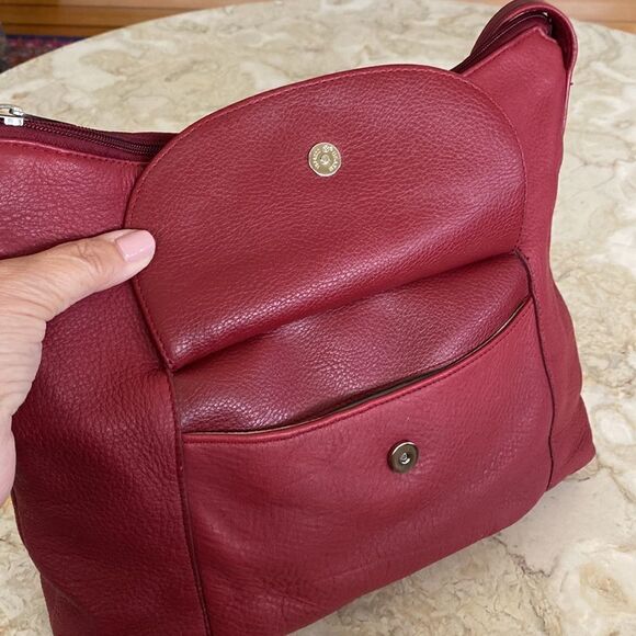 Stone Mountain Red Leather Shoulder Bag - Picture 11 of 15